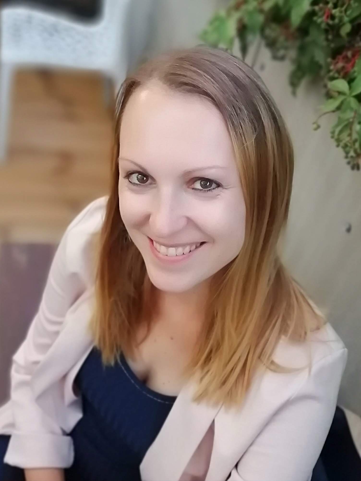 Jana Boor Mama Rising